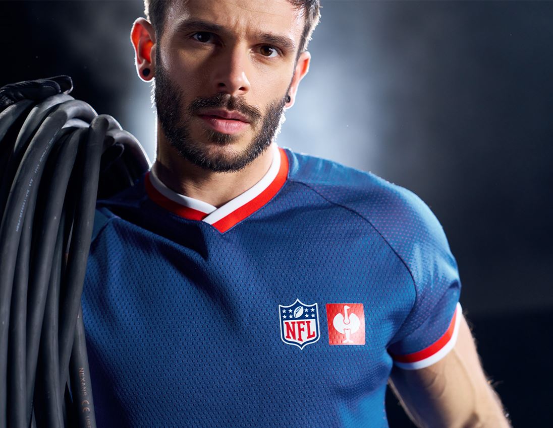 Spolupráce: NFL t-shirt + neptúnová modrá/červená strauss 1