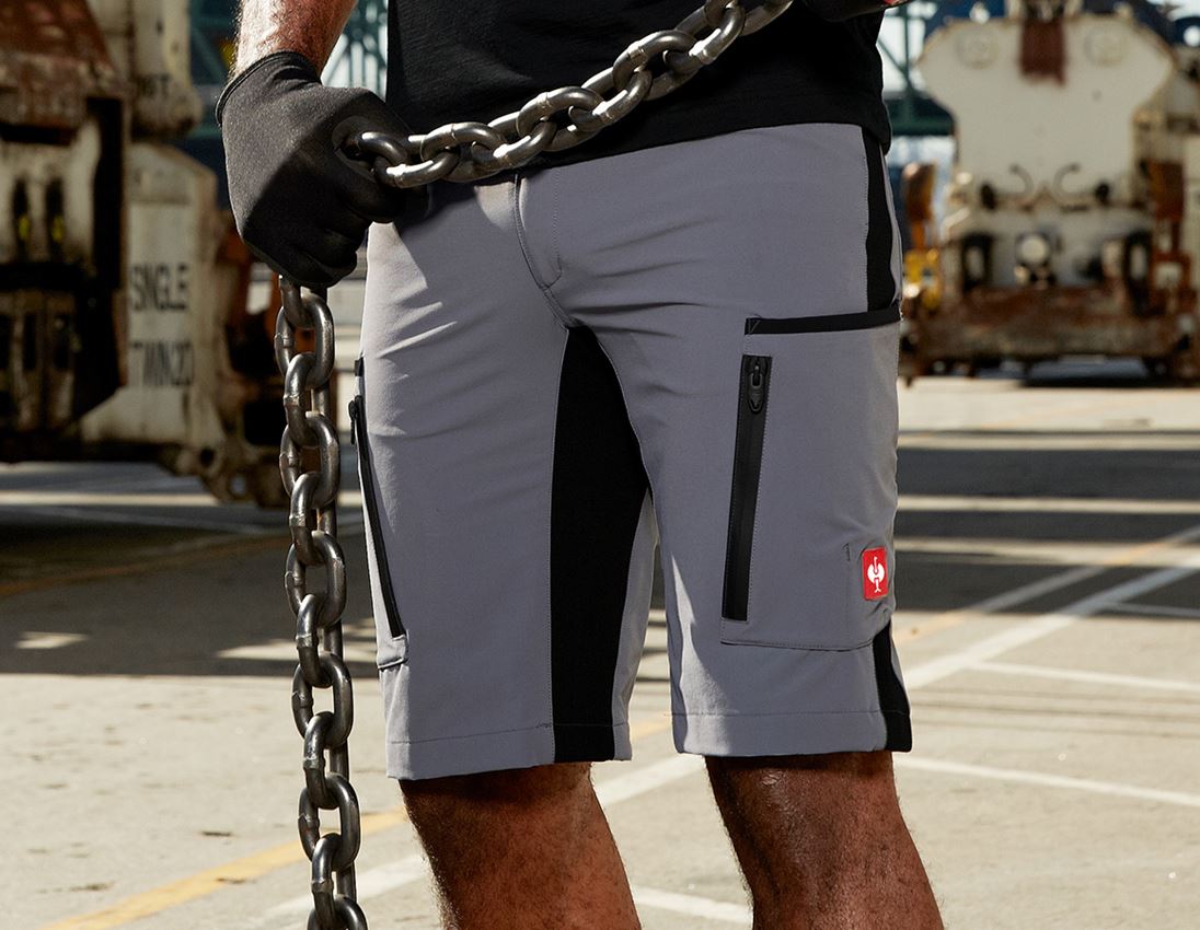 Oblečenie: SÚPR: cargo noh. e.s.vision stretch+šortky+futbal. + sivá/čierna