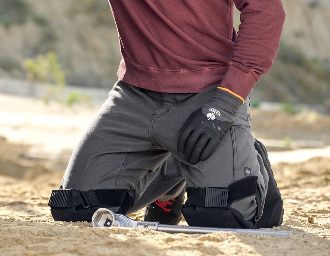 Ochranné pomôcky: SÚP.: e.s. Knee Pad + vrecká Pro-Comfort, rough 3