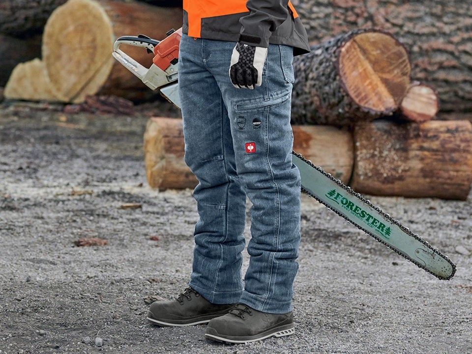 Lesnícke ochranné džínsy proti prerezaniu značky engelbert strauss